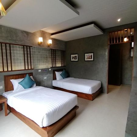 Jr Place Klong Muang Beach Exterior photo