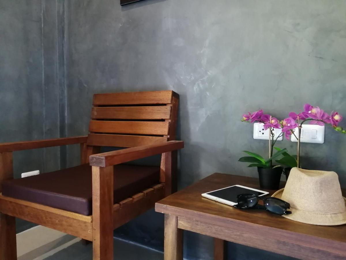Jr Place Klong Muang Beach Exterior photo