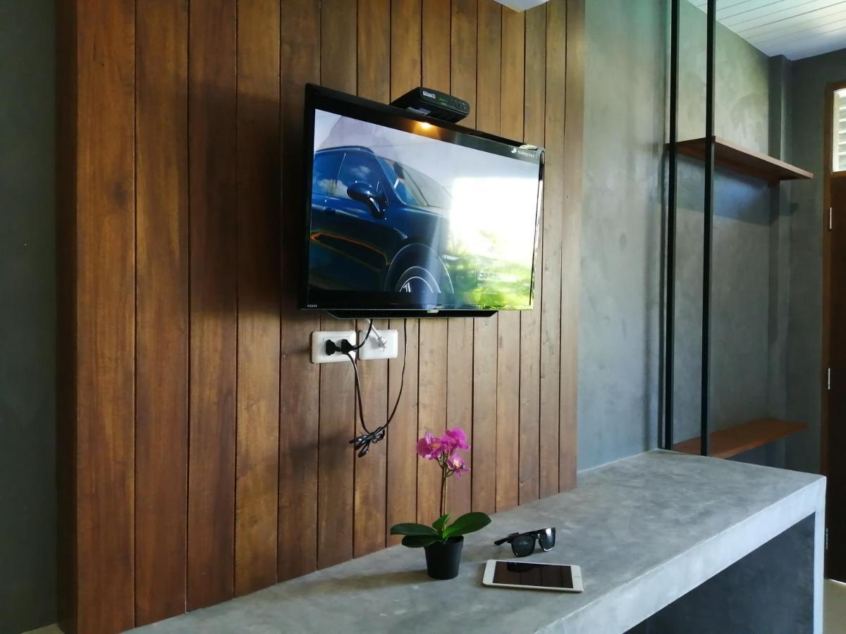 Jr Place Klong Muang Beach Exterior photo