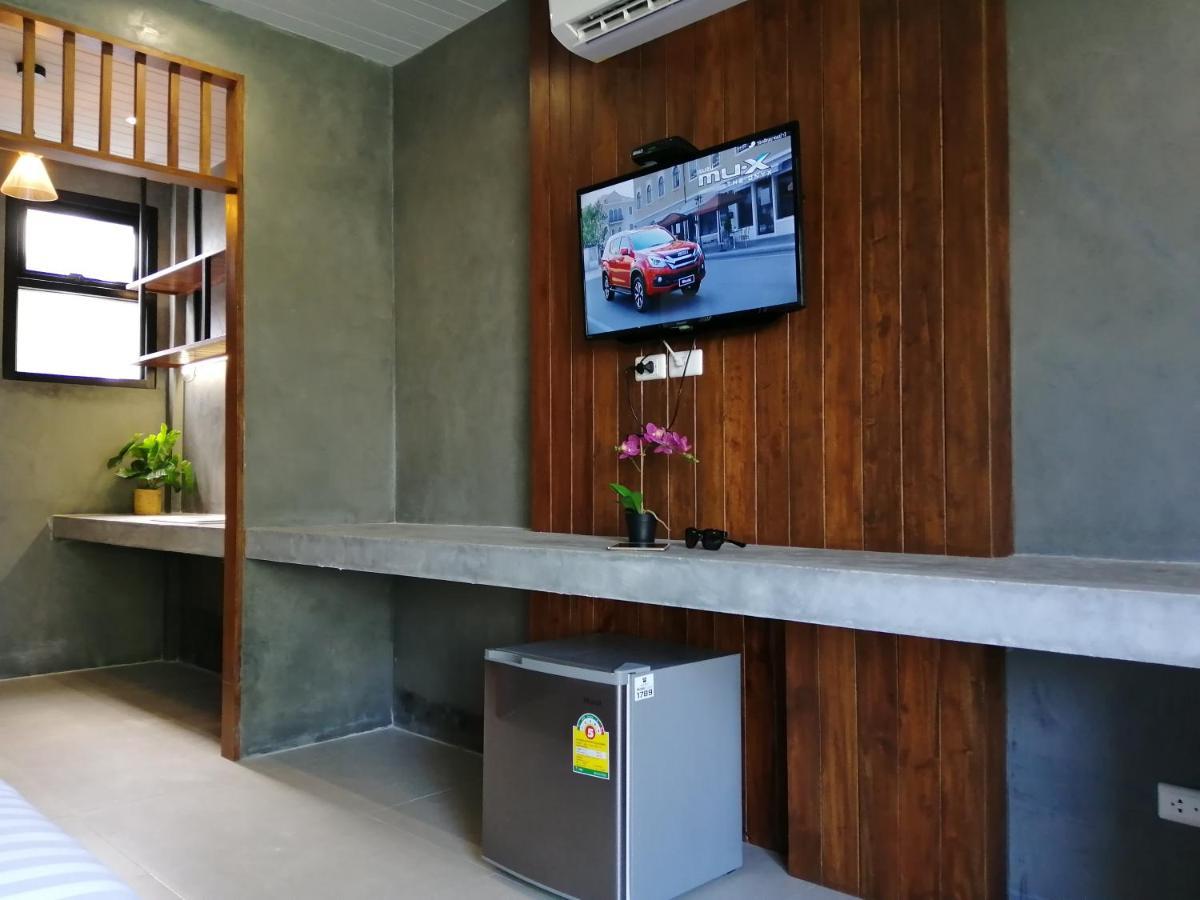 Jr Place Klong Muang Beach Exterior photo