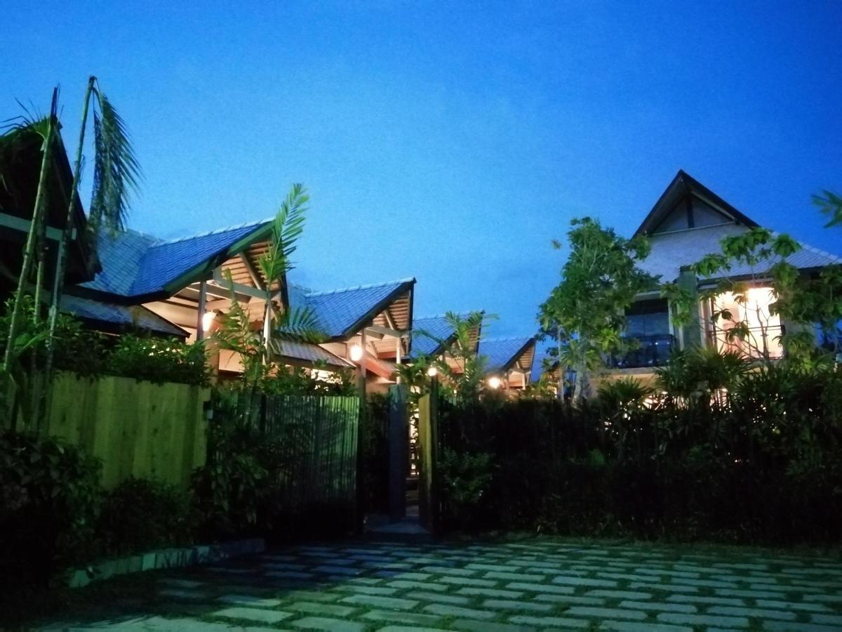 Jr Place Klong Muang Beach Exterior photo