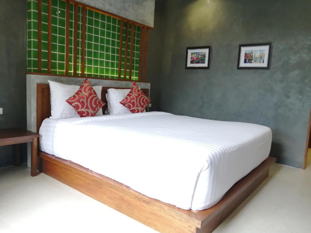 Jr Place Klong Muang Beach Exterior photo