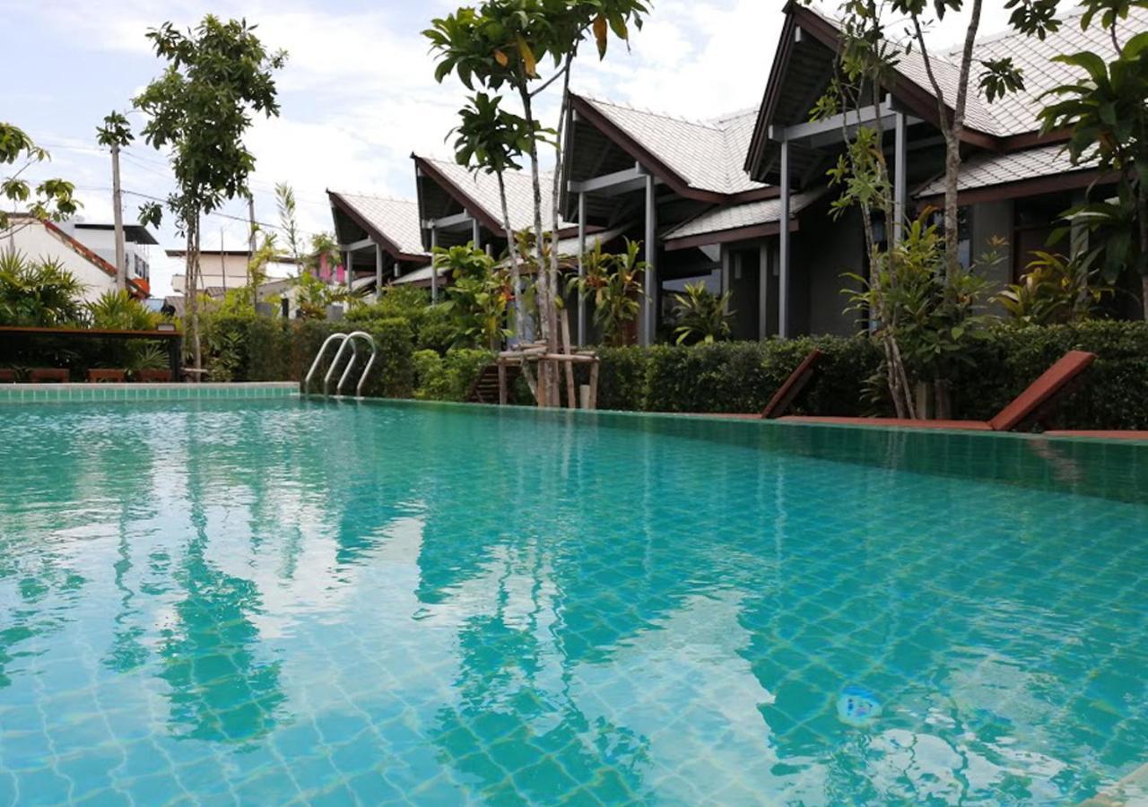 Jr Place Klong Muang Beach Exterior photo