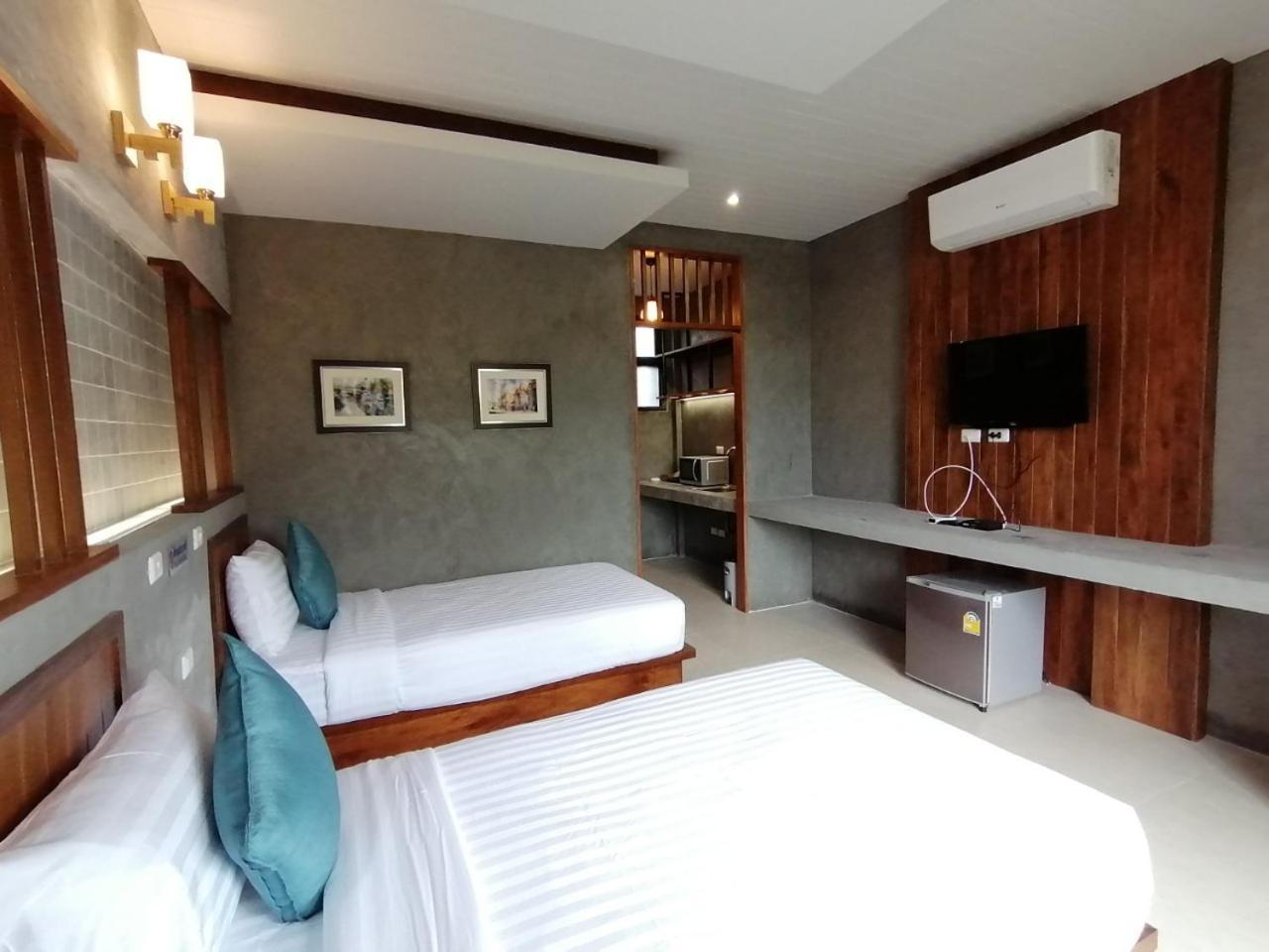 Jr Place Klong Muang Beach Exterior photo