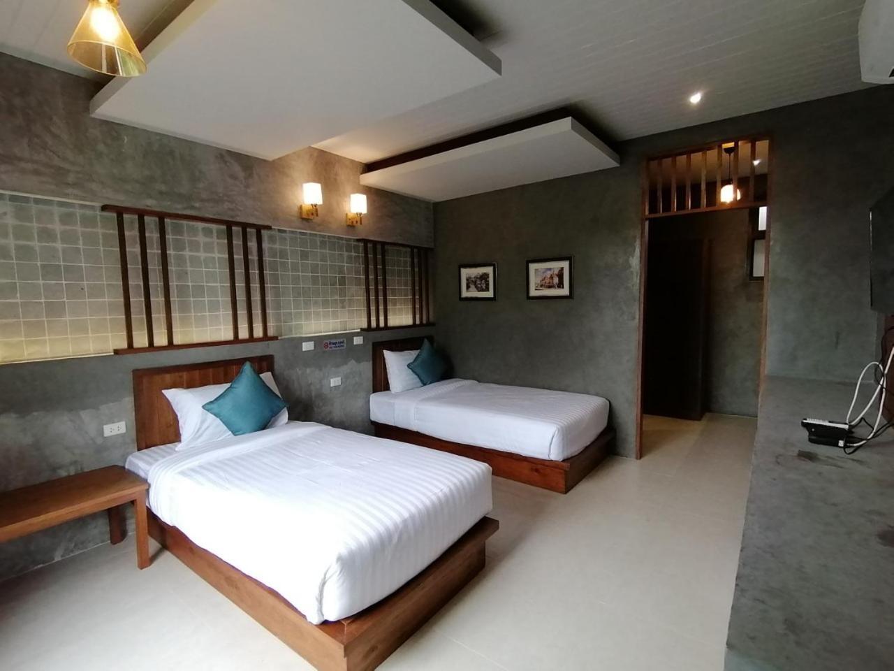 Jr Place Klong Muang Beach Exterior photo